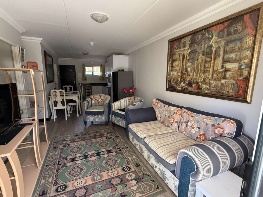 2 Bedroom Property for Sale in Buhrein Western Cape